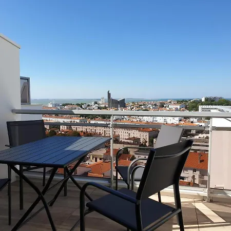 Le P'tit Beneze רויאן